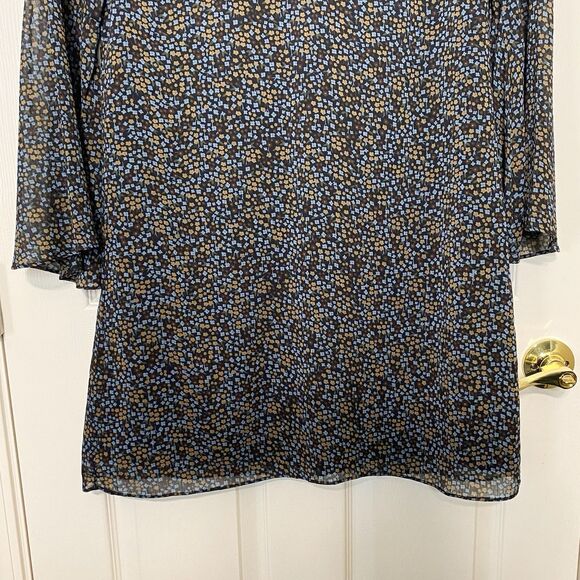 Cabi Poise Mini Shift Dress Size Medium Floral Sheer Overlay Long Bell Sleeve - Picture 3 of 10